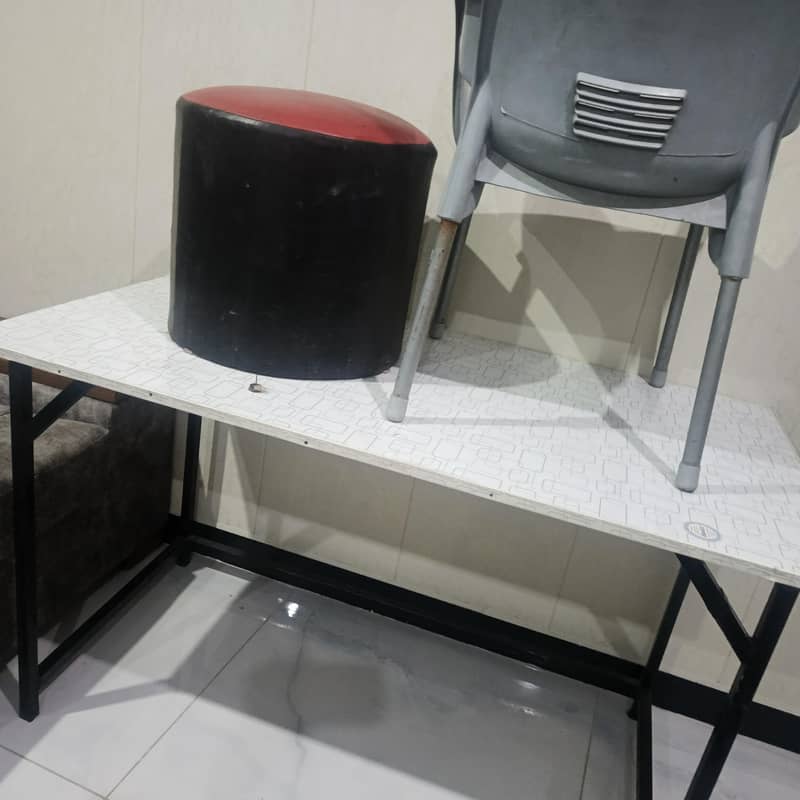 computer table 1