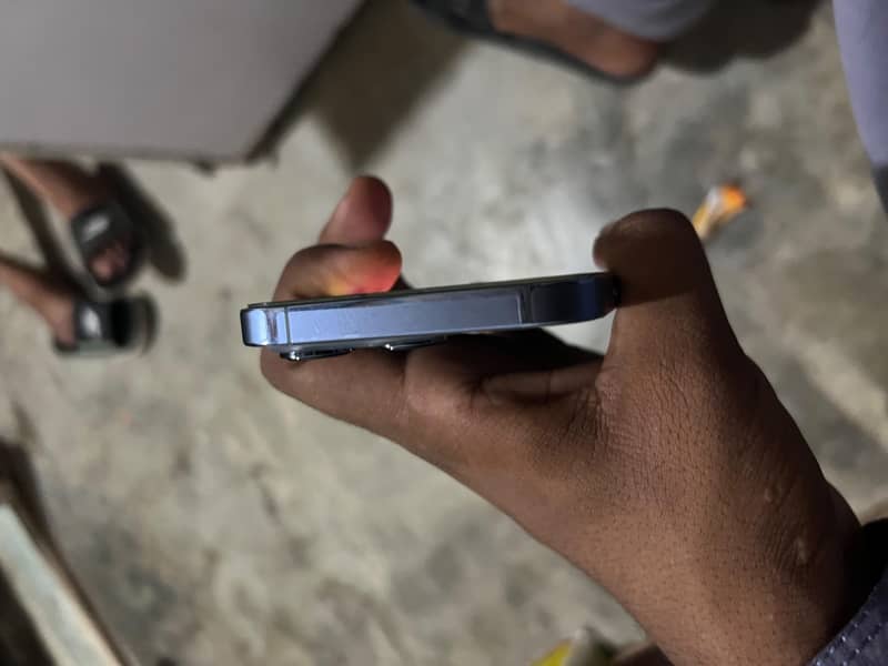 Apple iPhone 13 Pro 1