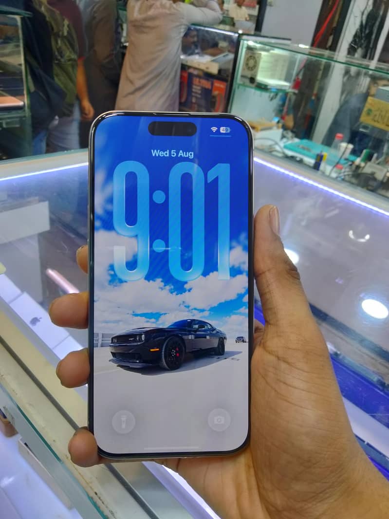 Apple iPhone 15 Pro 1
