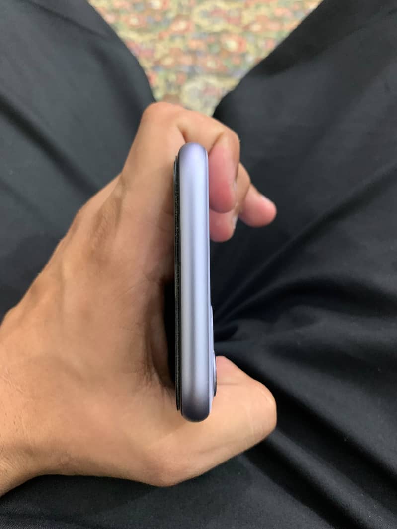 Apple iPhone 11 6
