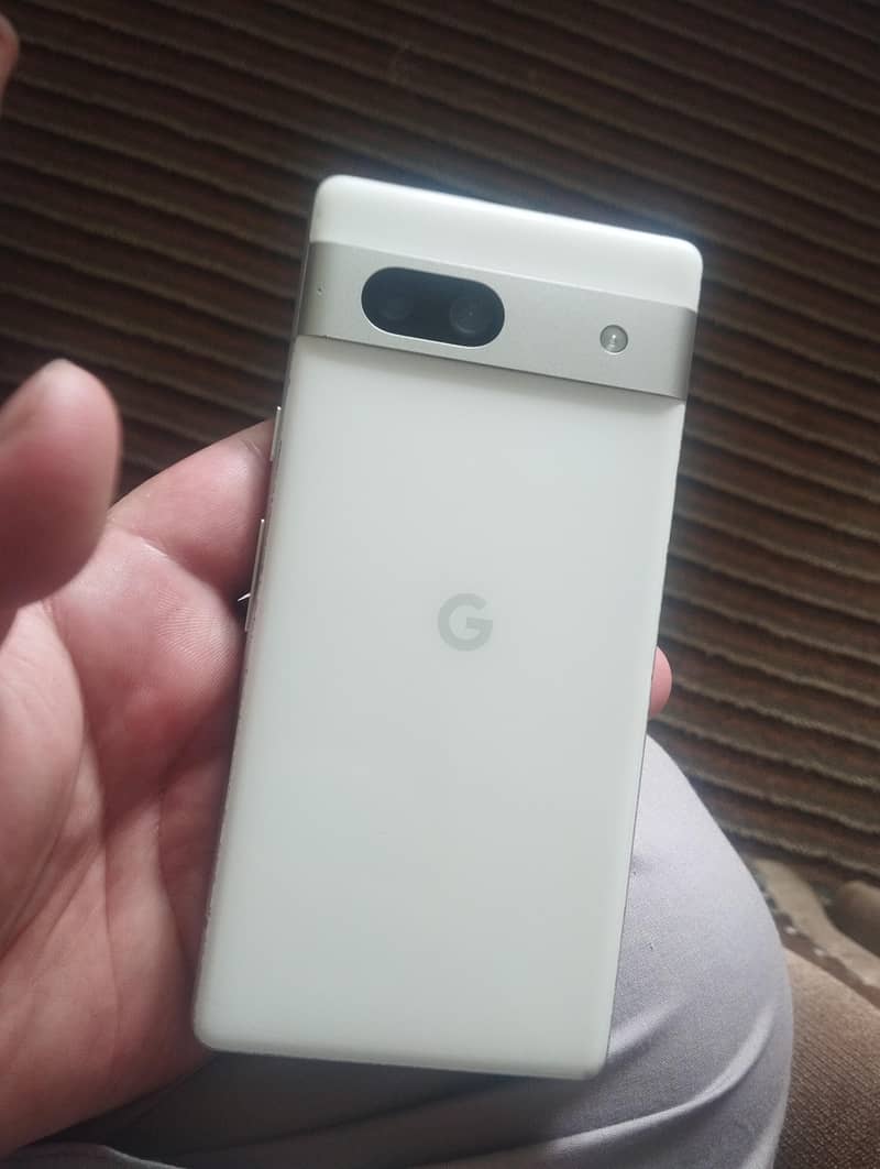 Google Pixel 7a 1