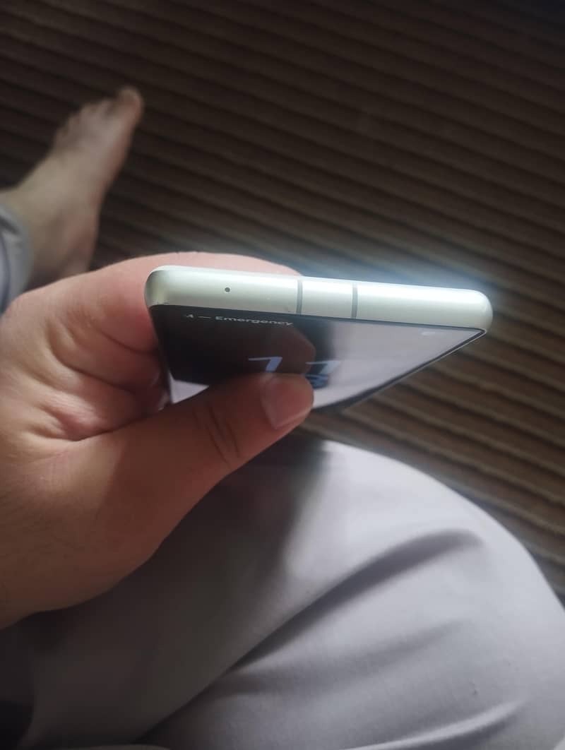 Google Pixel 7a 5