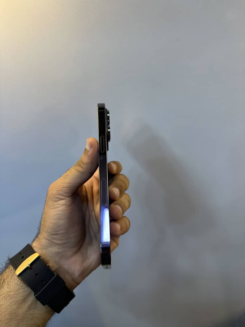 Apple iPhone 14 Pro Max 5
