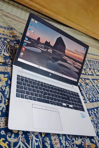 10/10 HP EliteBook 850 G-5 16 GB Ram 256 GB SSD DDR-4