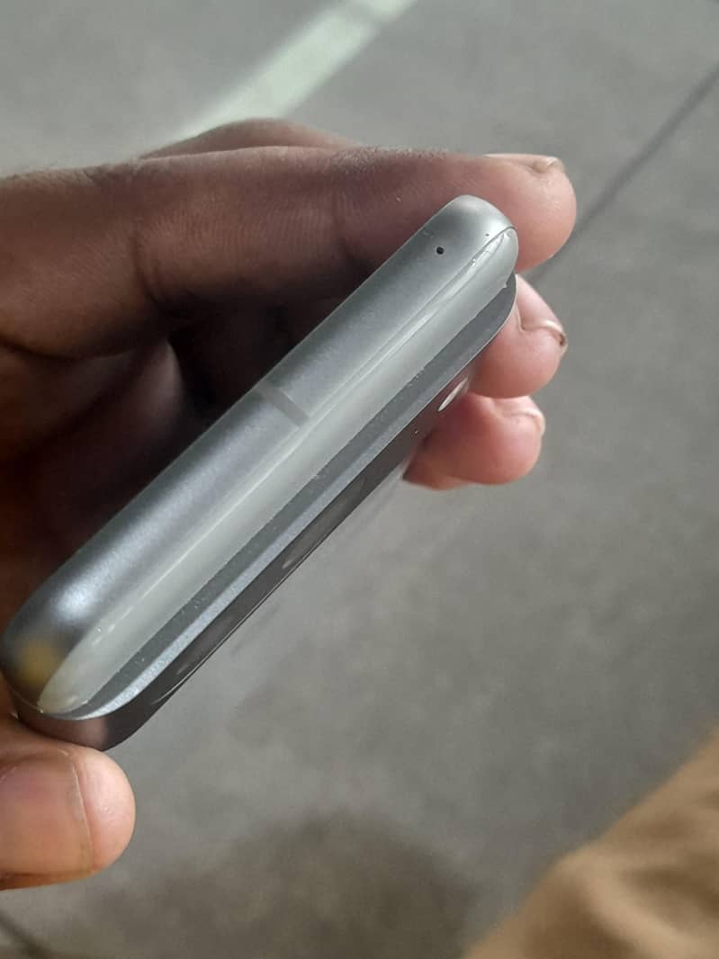Google Pixel 8 3