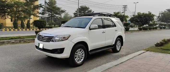 Toyota Fortuner 2.7 VVTi Petrol 4x4 2014 First owner +92346 9650768