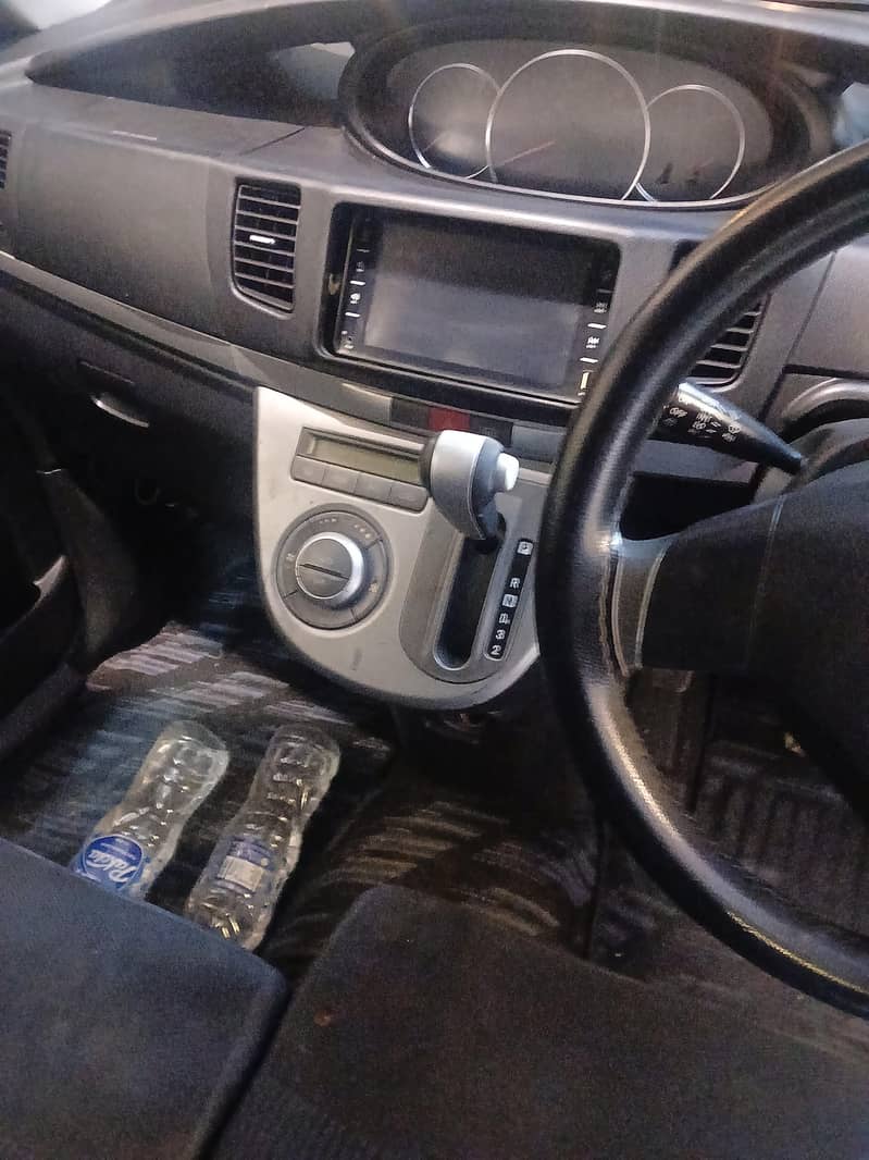 daihatso  move 2