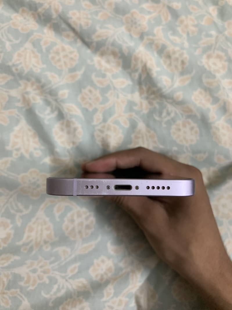 iPhone 14 3