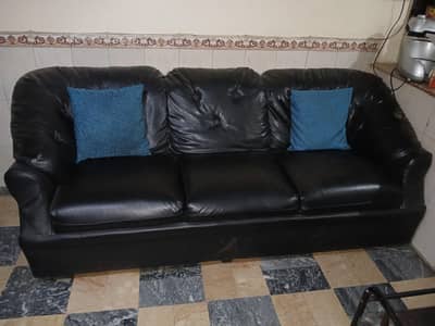 5 seater black sofa set