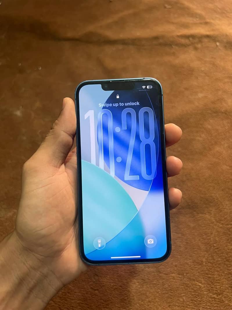 Apple iPhone 13 1