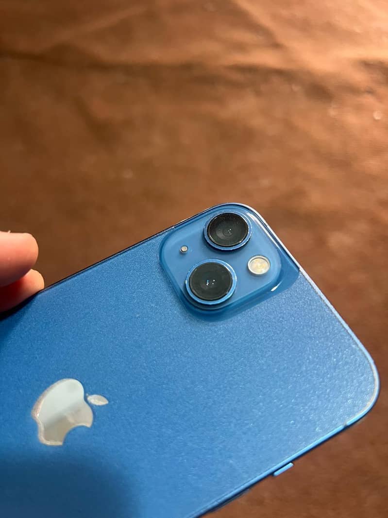 Apple iPhone 13 3