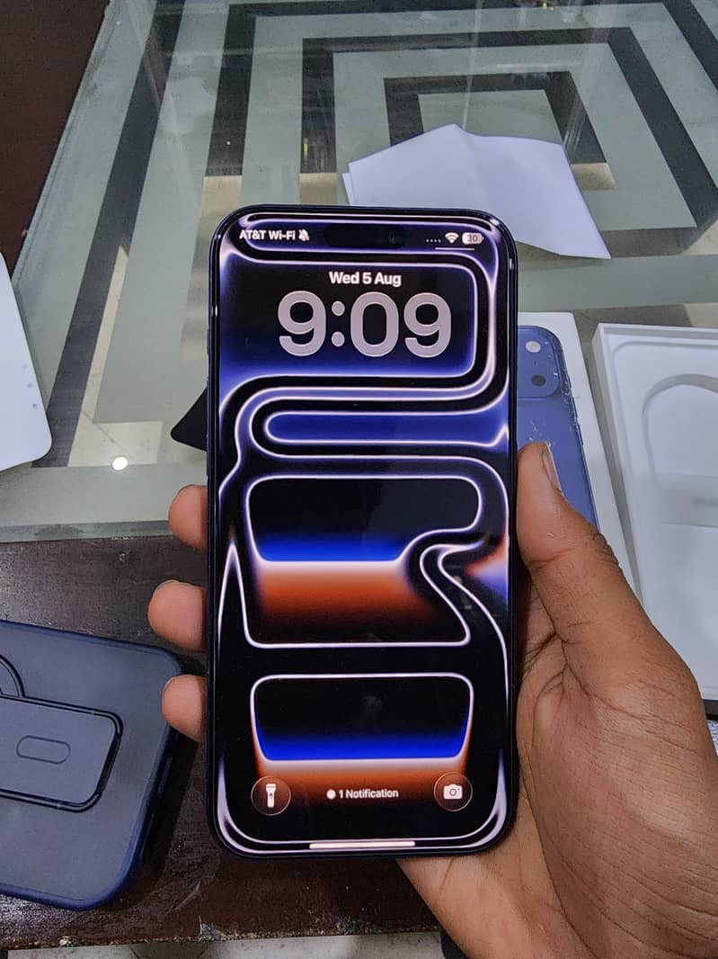 Apple iPhone 17 Pro Max 2