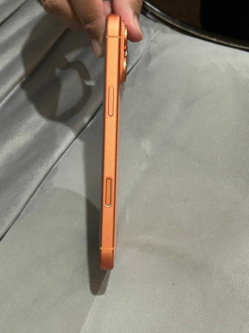 iPhone 17 Pro Max 2
