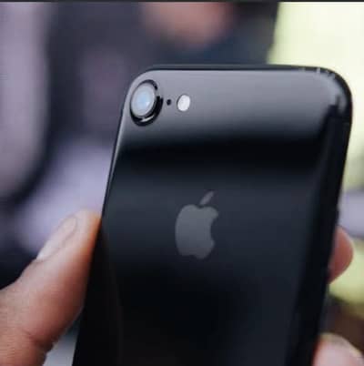 Apple iPhone 7  32GB. BATTERY Health 100%. PUBG40fp ssmoth like 60fps
