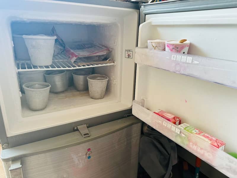 Refrigerator 4