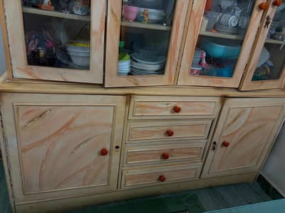 Showcases available for sale in reasonable prices