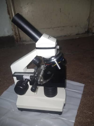 Bresser biolux Al microscope