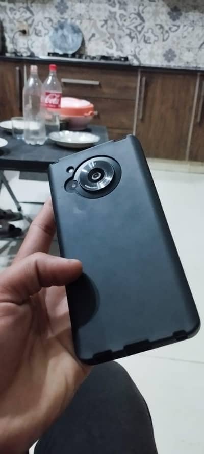 Aquos r7