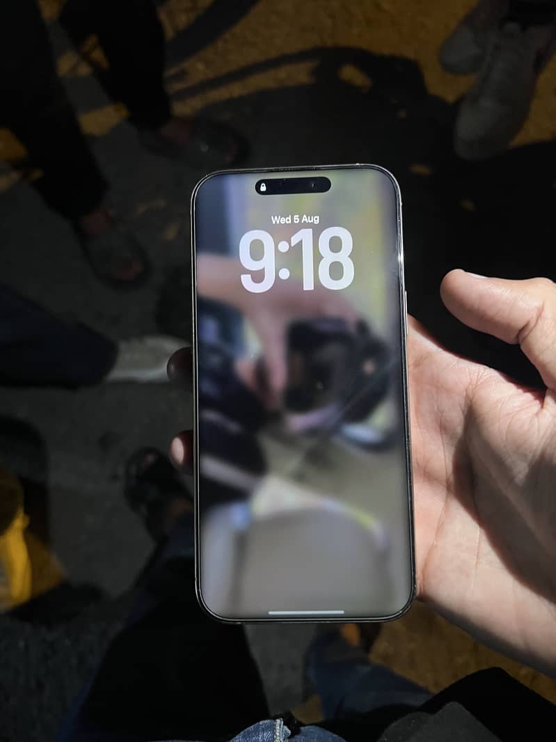 Apple iPhone 16 Pro Max 3