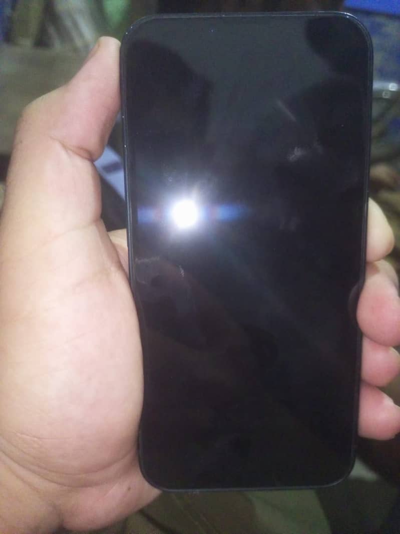 Apple iPhone 13 1