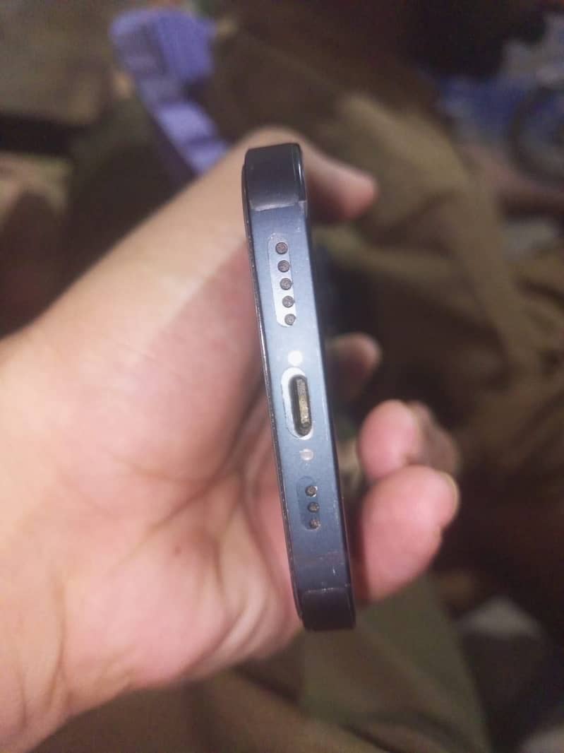 Apple iPhone 13 3