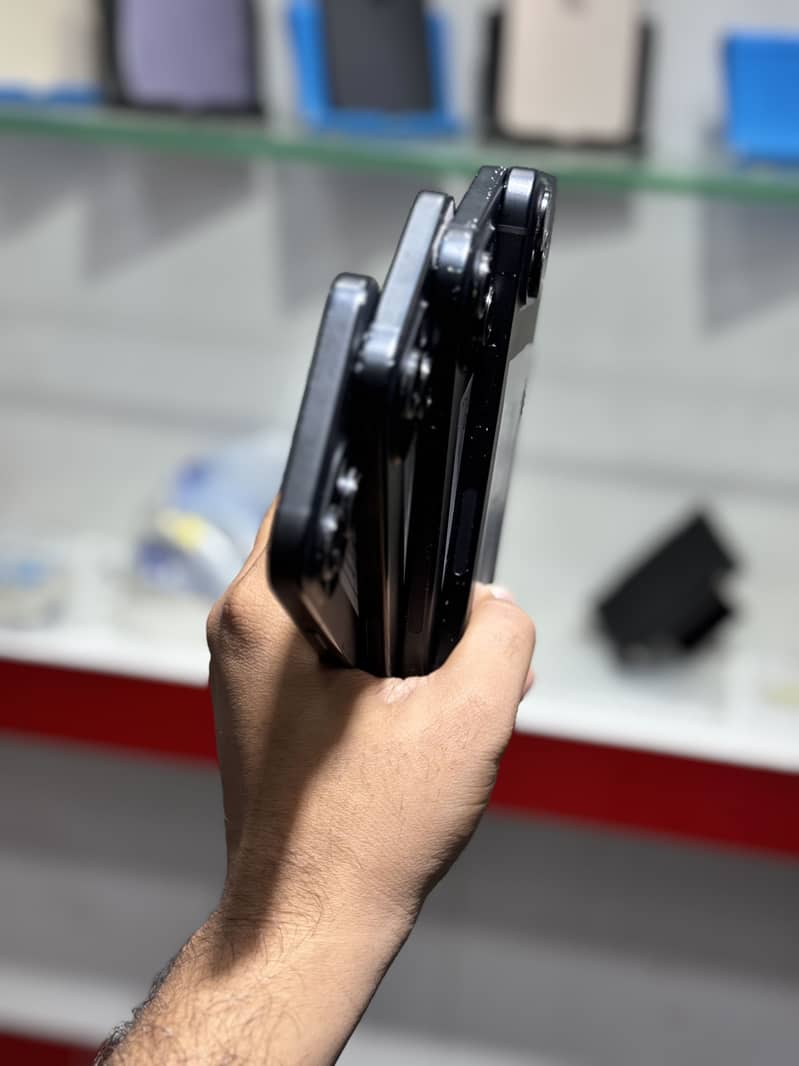 Apple iPhone 15 5
