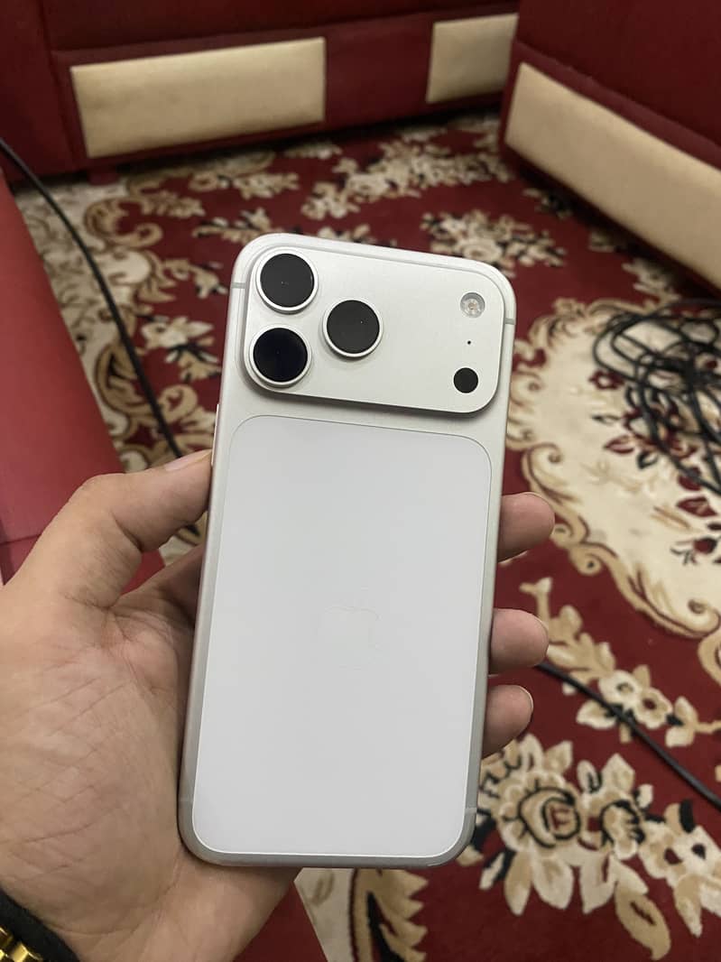 Iphone 17pro max 0