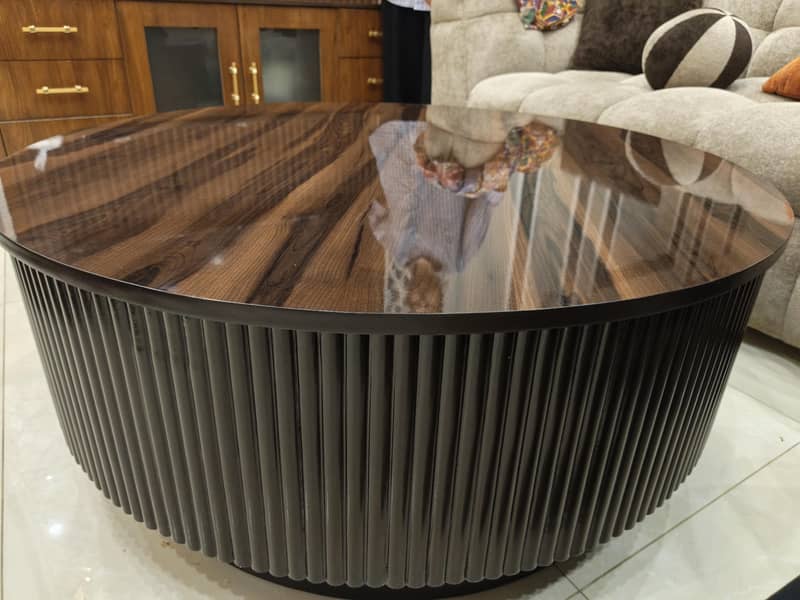 Round Centre Table 0