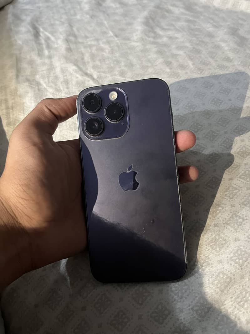 Apple iPhone 14 Pro Max 1