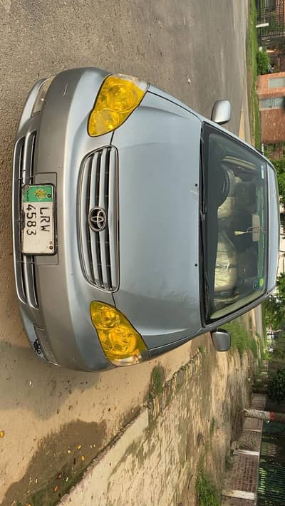 Toyota Corrola SE Saloon 2004