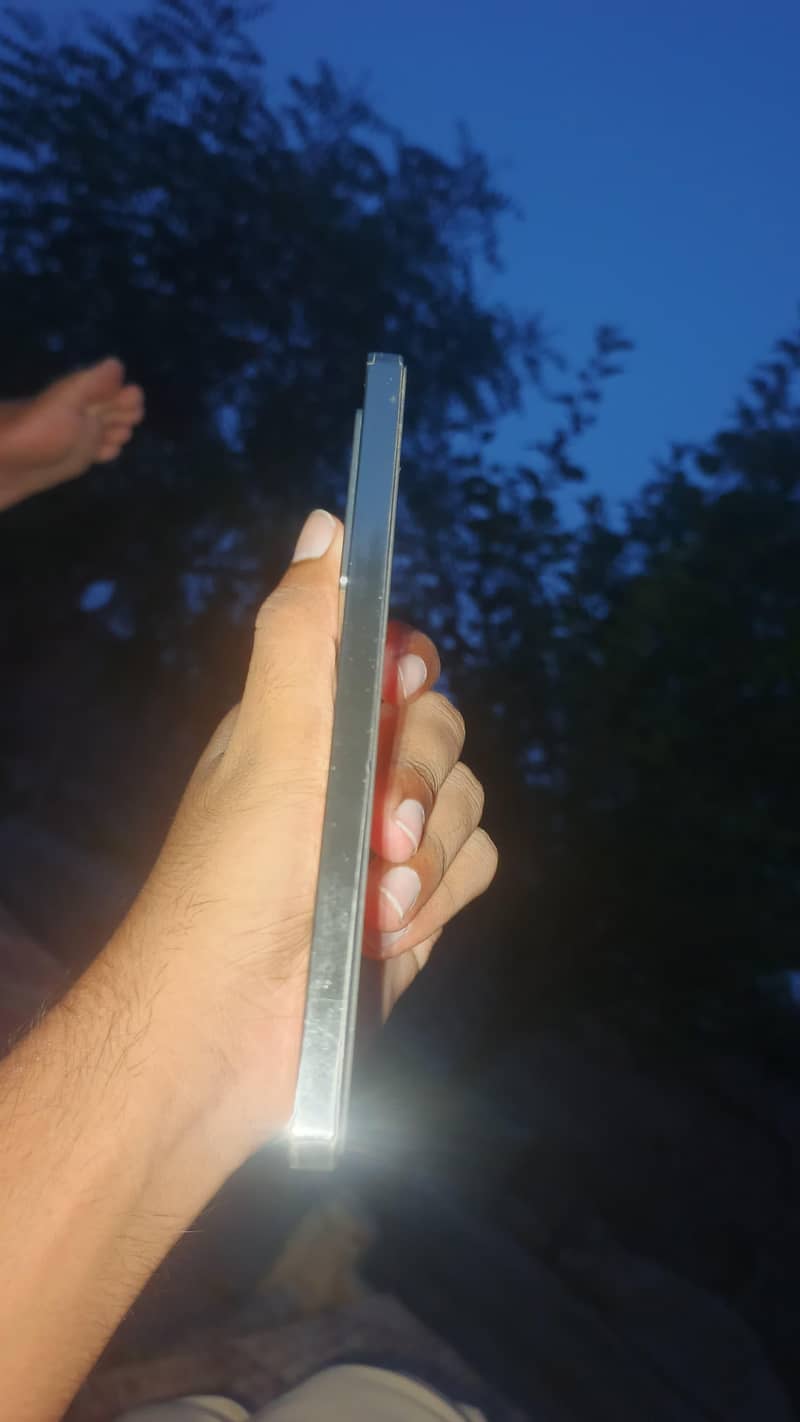 Infinix Note 40 4