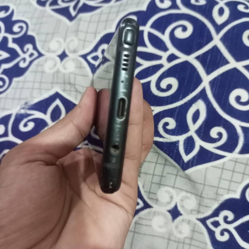 Samsung Mobile Note 9 6