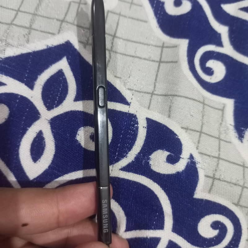Samsung Mobile Note 9 8