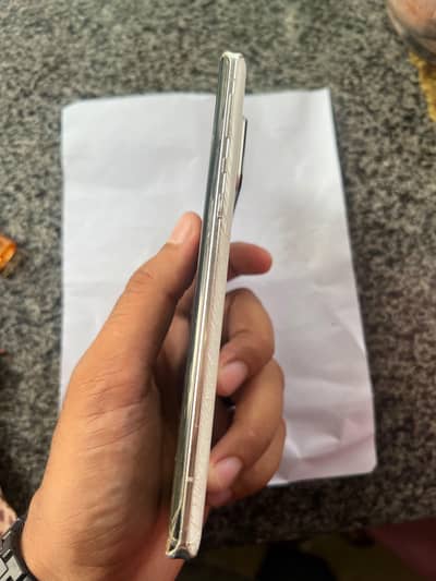 Sharp Aquos Zero6