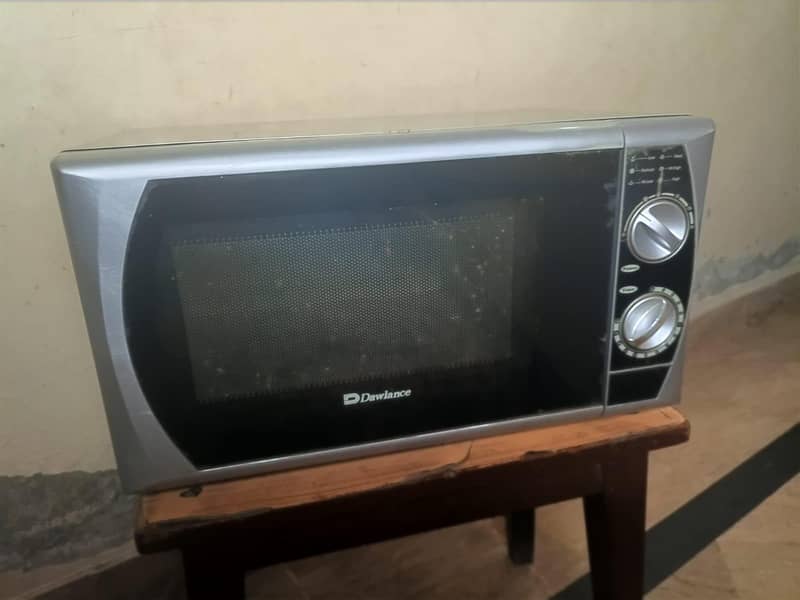 Dawlance Microwave 1