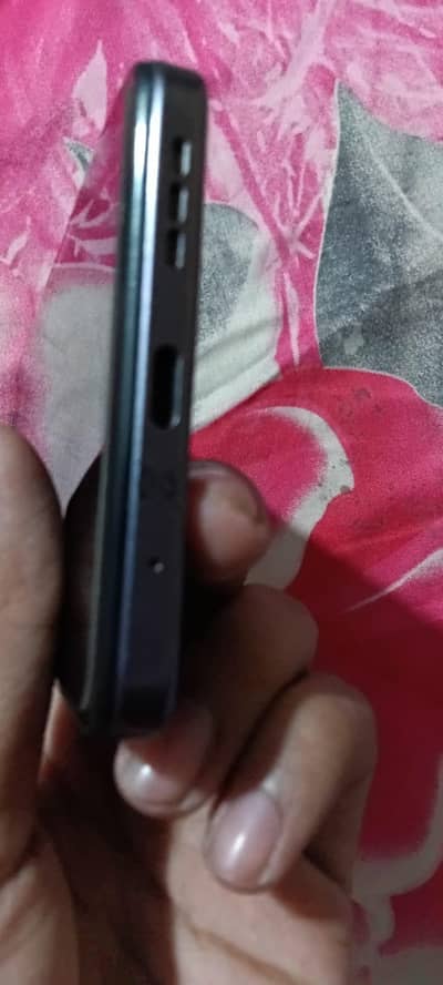Moto g04 model