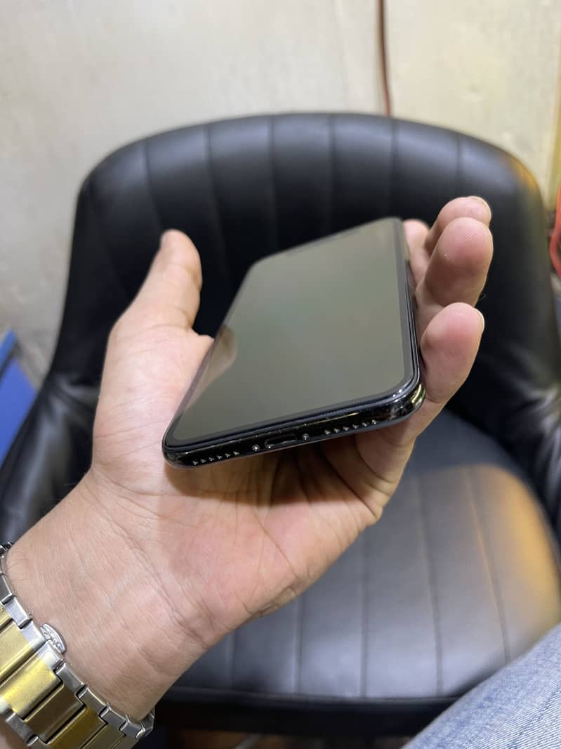 Apple iPhone X 2