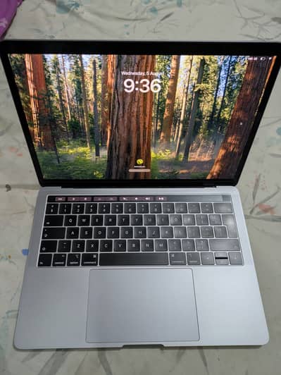 MacBook Pro 2019 15,2