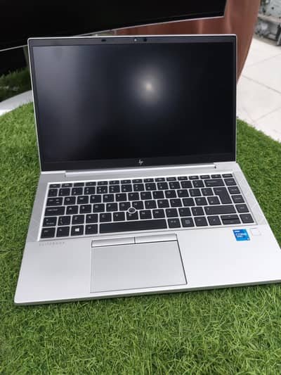 HP 840 G8