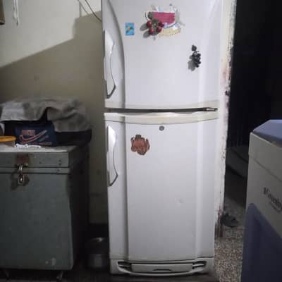 PEL REFRIGERATOR AVAILABLE FOR SALE 10 BY 10 CONDITION