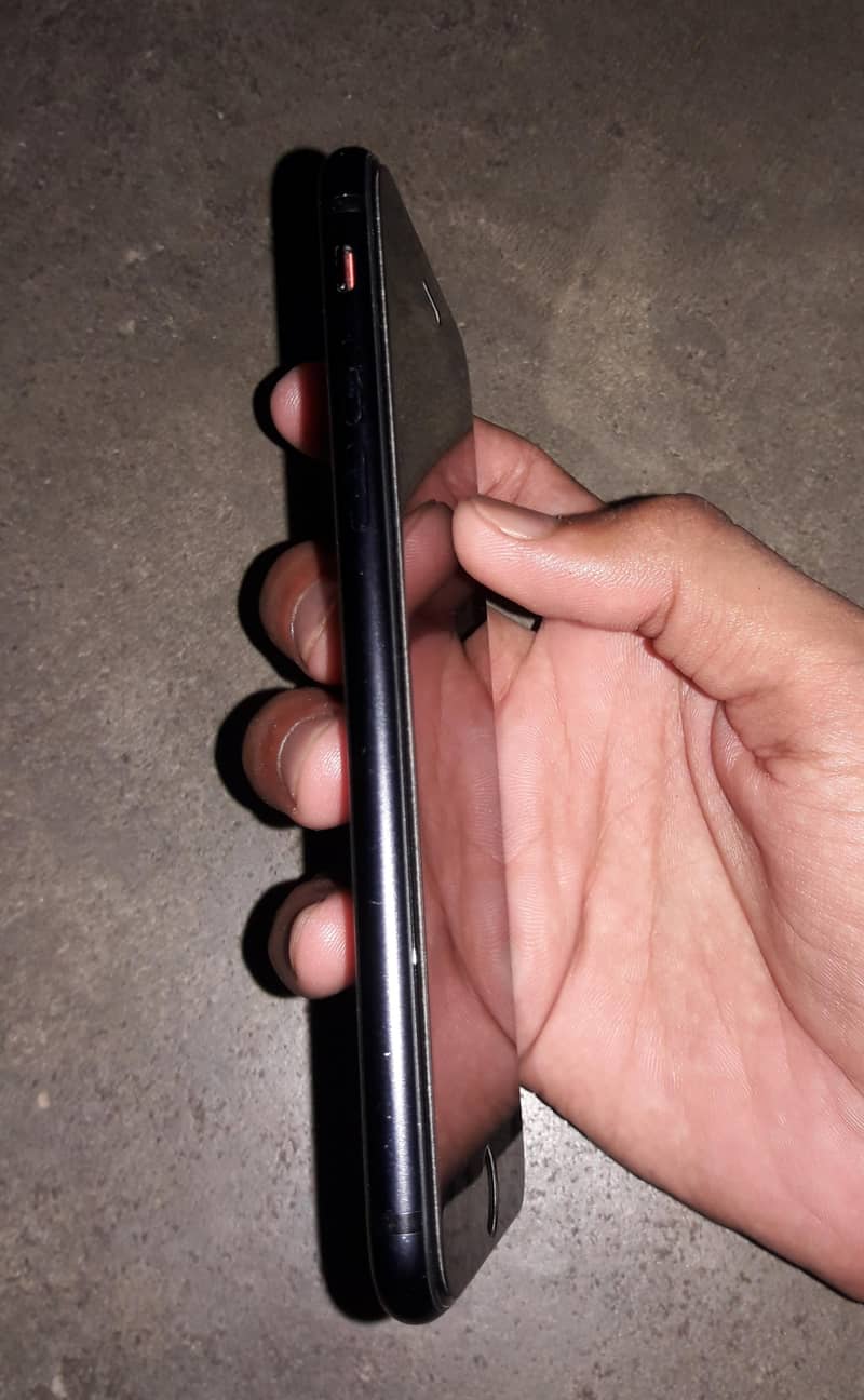 Apple iPhone SE 4