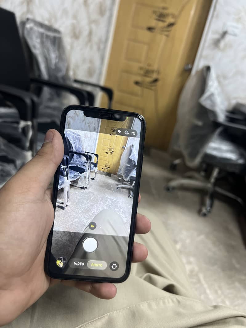Apple iPhone 11 Pro 5