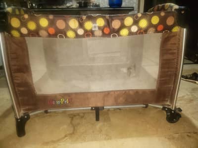 Bacha Party Baby Playpen / Travel Cot