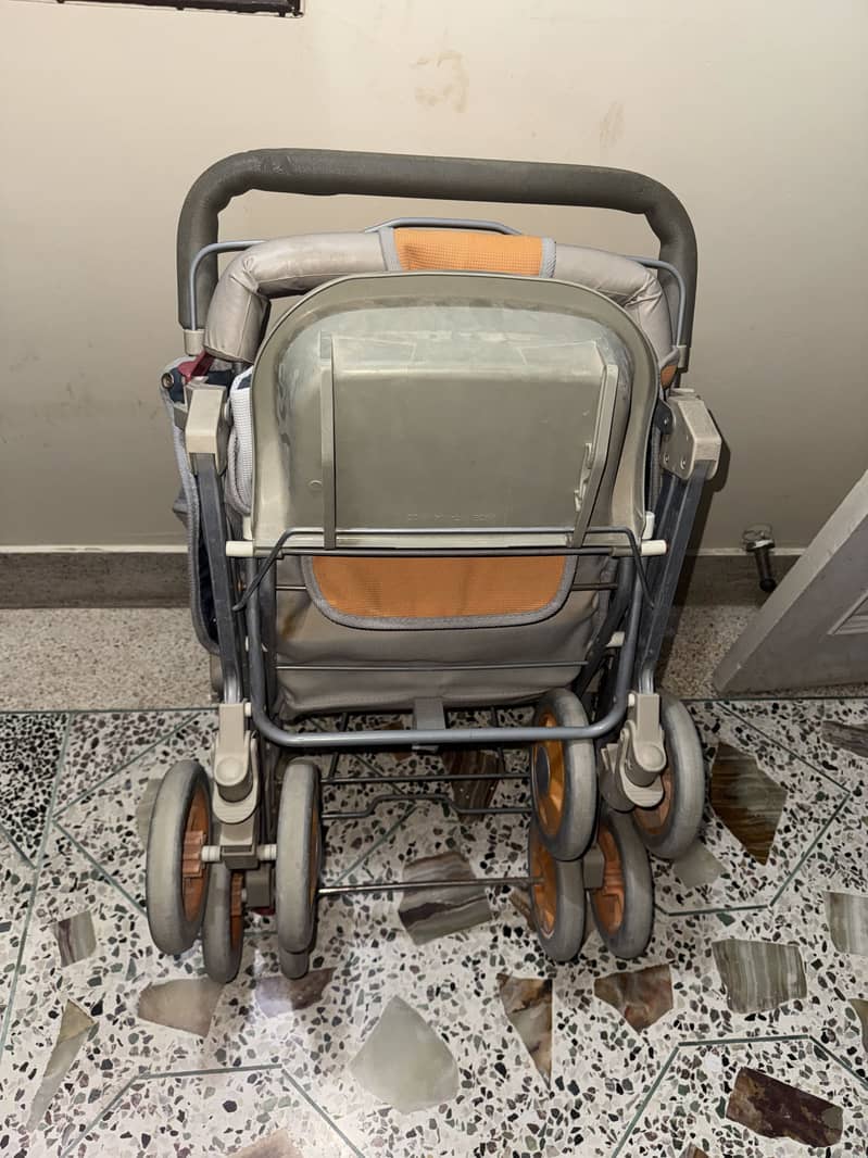 PRAM GOOD CONDITION 0