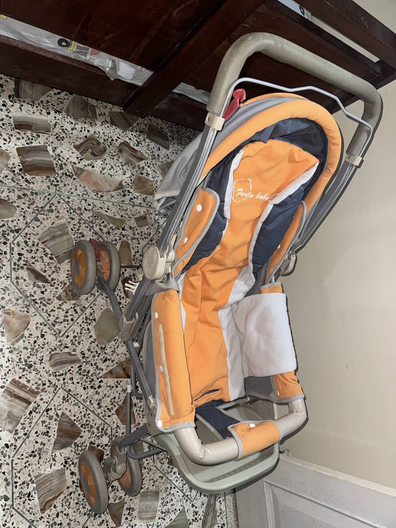 PRAM GOOD CONDITION 8