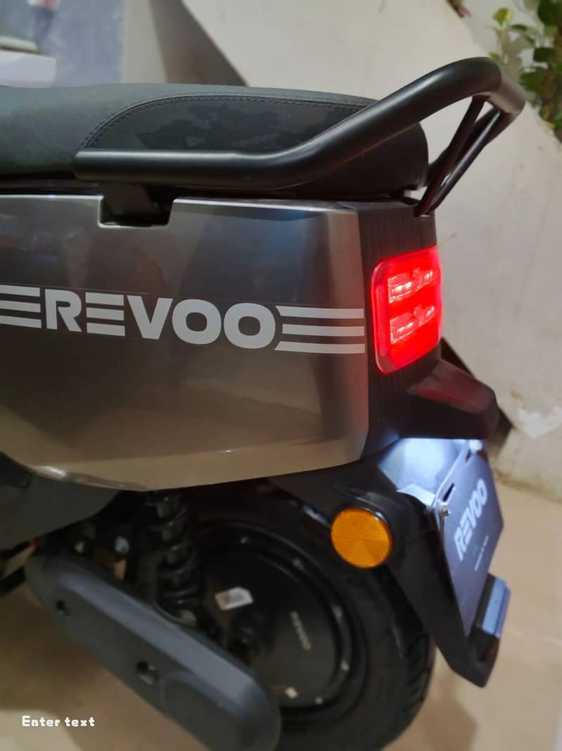 revoo A11 3
