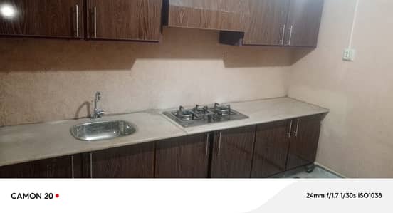 E11 room for couple