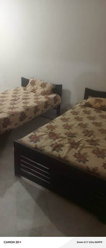 E11 room for couple