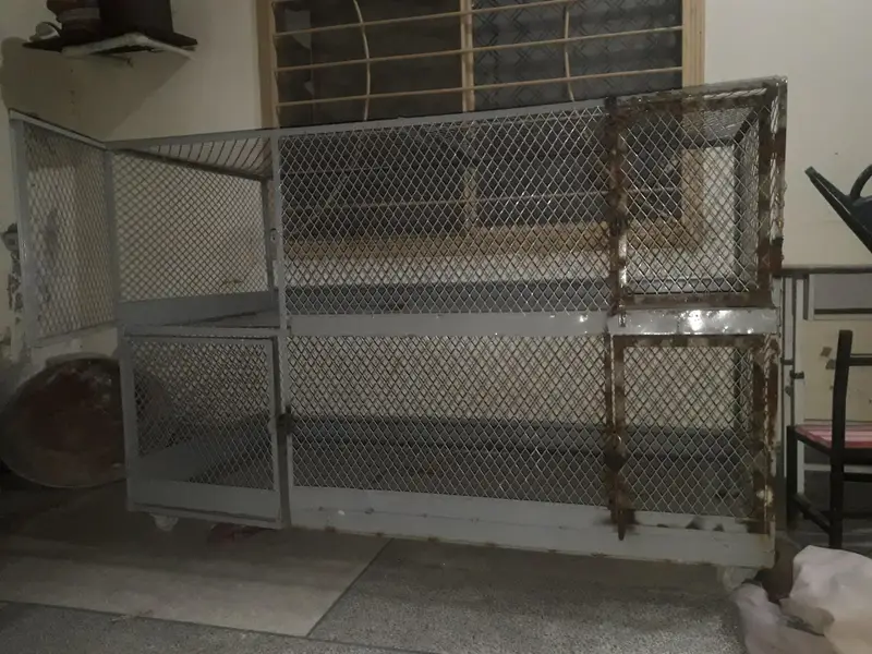 cage iron — photo 3