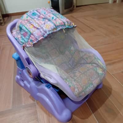 baby cot